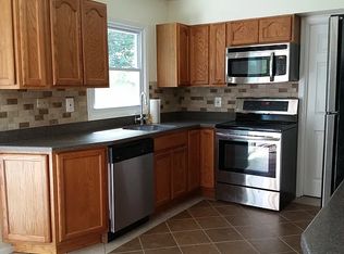 2911 Twisting Ln, Bowie, MD 20715