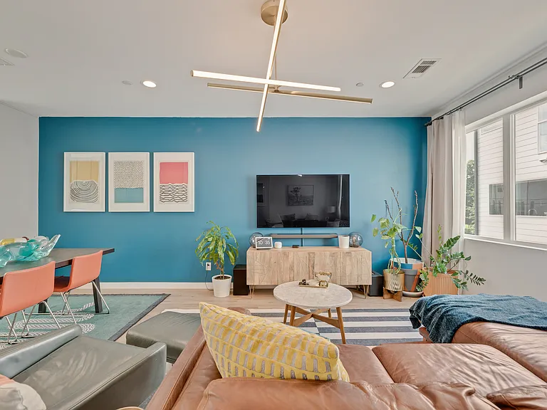 4705 Bryan St #302 — Photo 18
