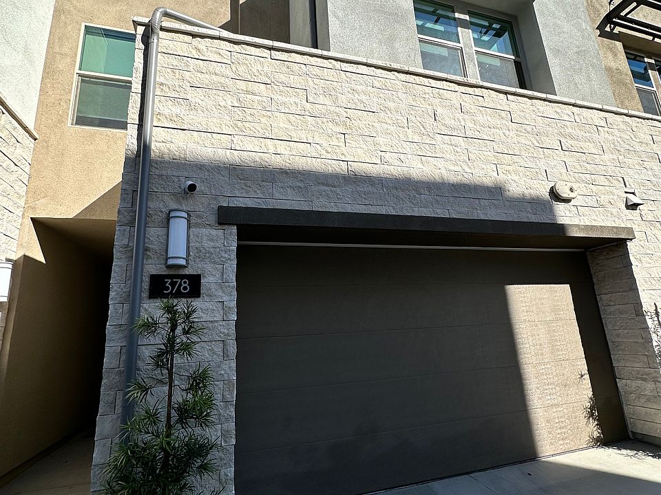 1st image of 378 Mulberry Pl