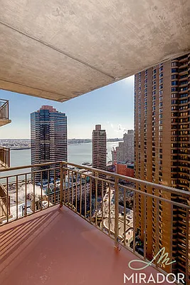 Rented by Mirador Real Estate | media 1