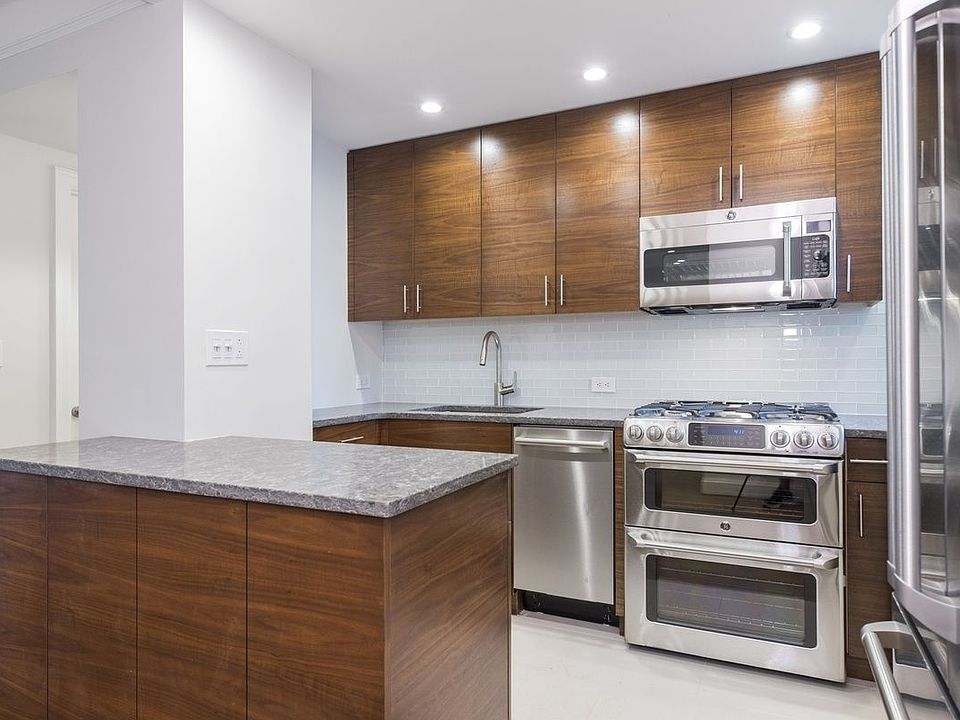 1st image of 227 E 57th St #7AB