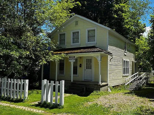 215 E Walnut St, Titusville, PA 16354