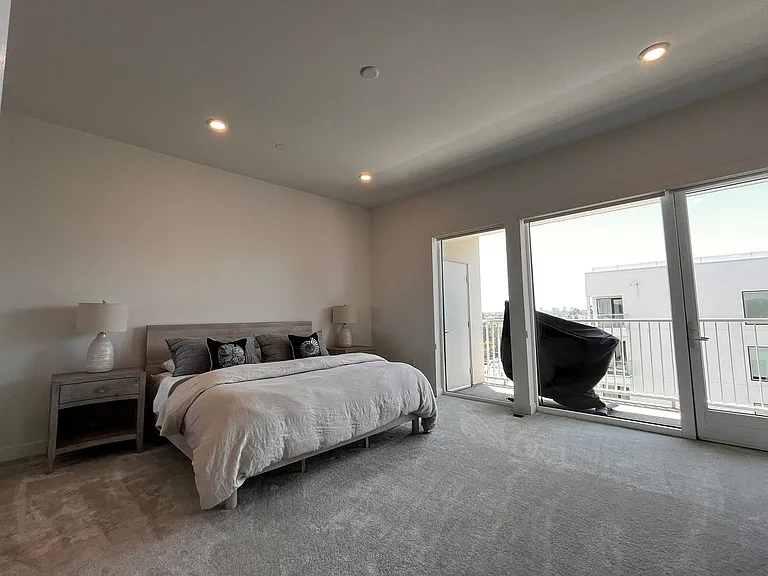 3609 Rivington — Photo 20