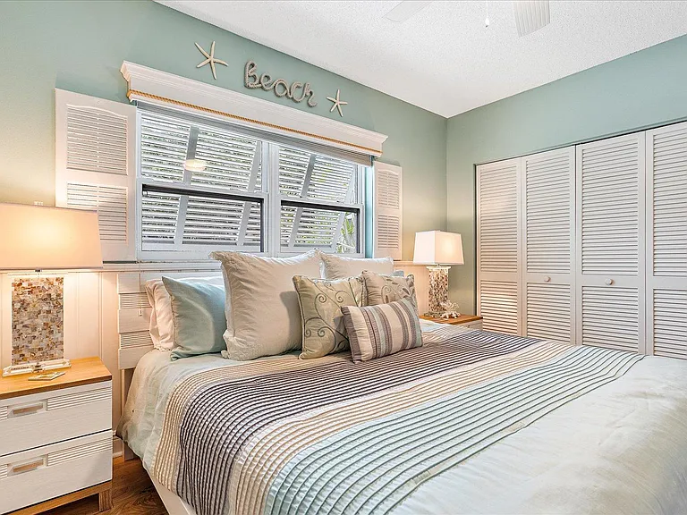 5621 Gulf Of Mexico Dr #103 — Photo 13