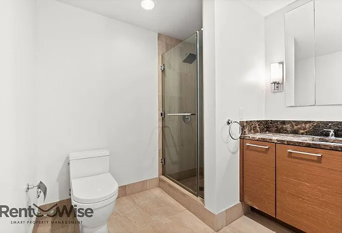 301 Mission St #15E — Photo 24