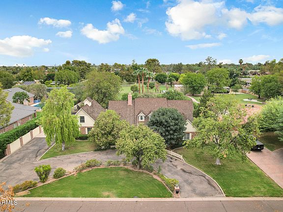 2nd image of 928 E LA VIEVE Lane