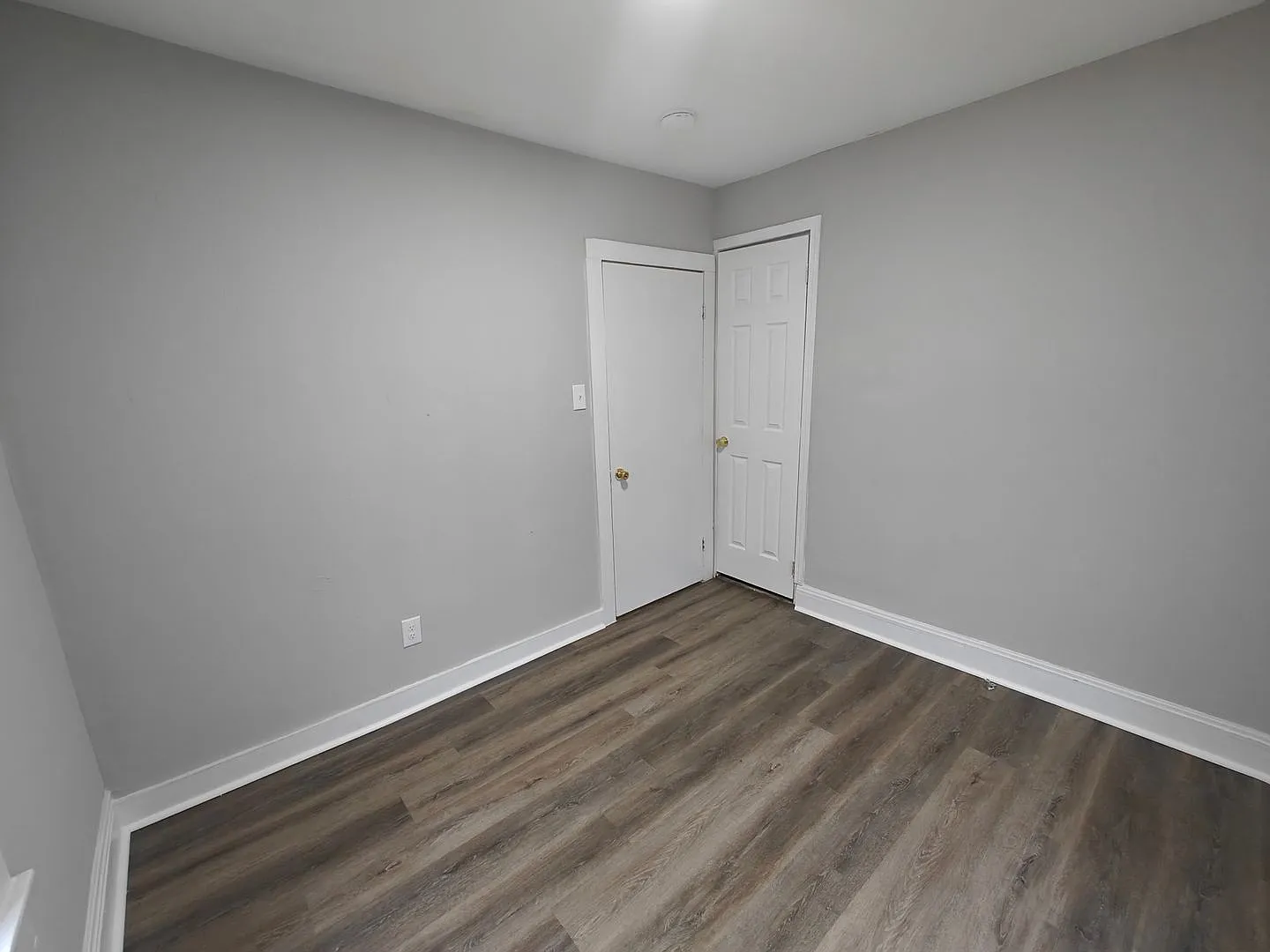 2 bedroom renovated home — Photo 4