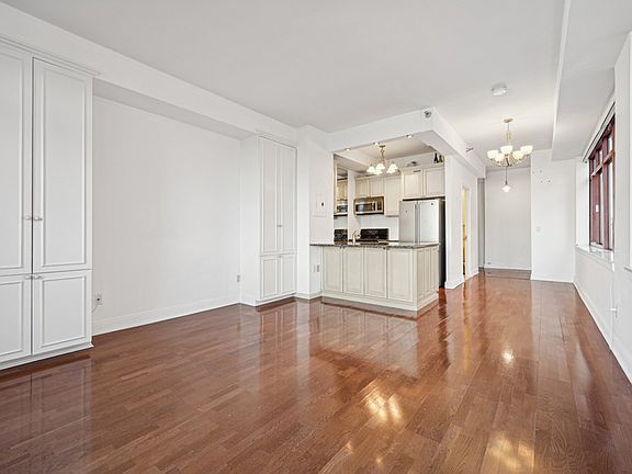 3rd image of 4-74-48 Avenue 5 #A
