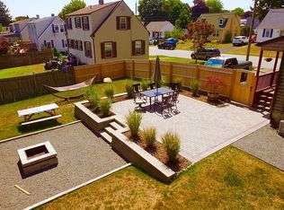 42 Beech Ave, Tiverton, RI 02878