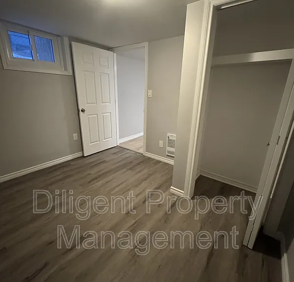 736 Stormont St #LOWER — Photo 25