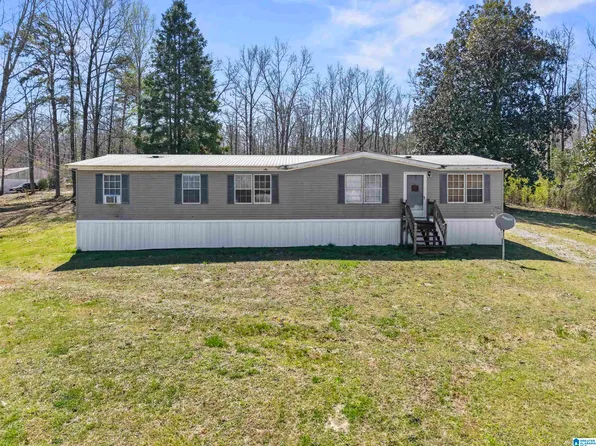 990 Loil Abbott Rd, Hayden, AL 35079