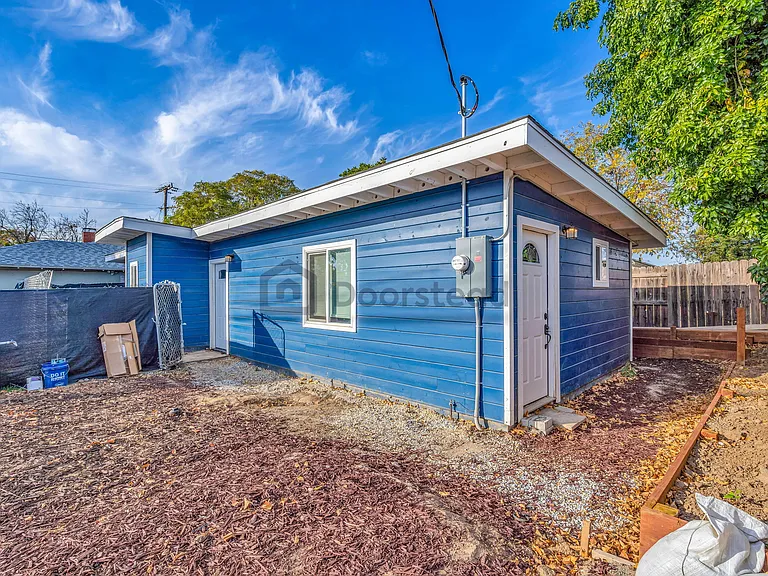 199 Bart Ave #A — Photo 4