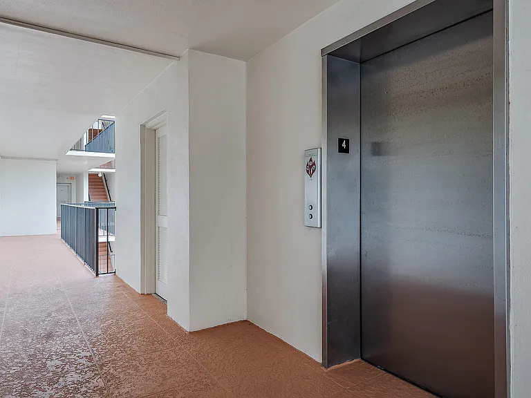 225 Beach Rd #401 — Photo 29