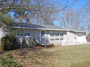7210 Woodlea Dr, Oscoda, MI 48750