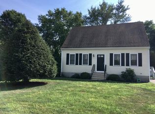 4 Shirley St, Dartmouth, MA 02748