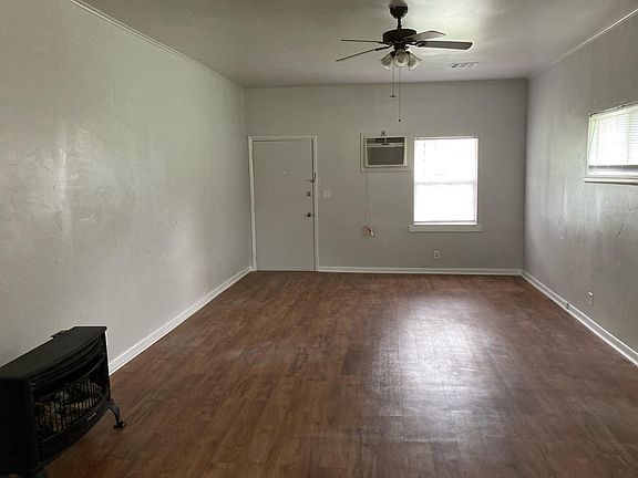 5th image of 211 E Will Rogers Blvd