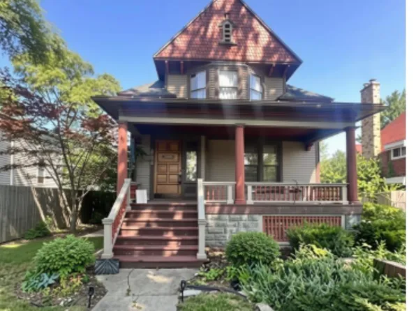 909 S Michigan Ave, Saginaw, MI 48602