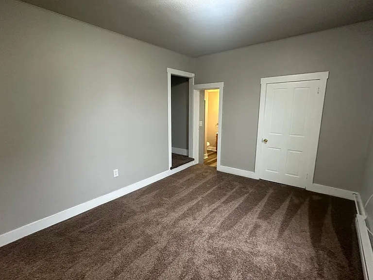 39 E Willow St — Photo 7