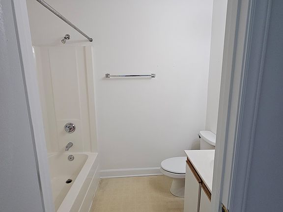 5th image of 303 Smith Level Rd APT D34
