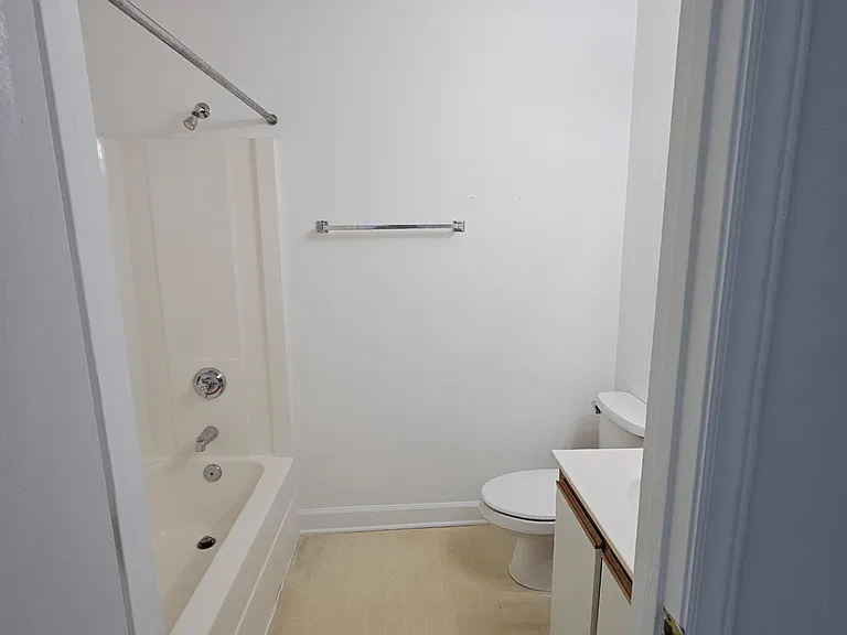303 Smith Level Rd #D34 — Photo 5
