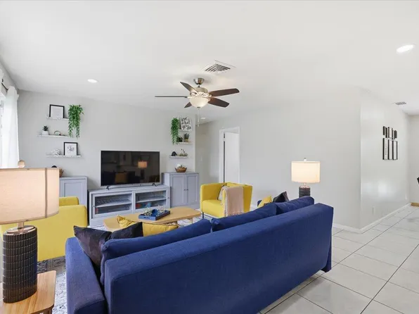583 NW 12th Terrace, Boca Raton, FL 33486