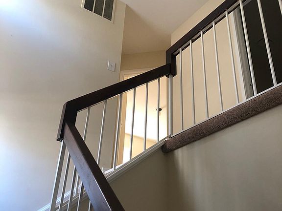 5th image of 8790 Village Green Ct