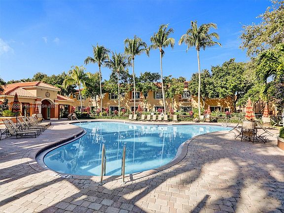 3rd image of 4925 Leeward Ln #3401