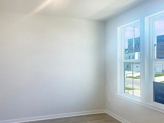 2nd image of 2661 Fairlight Dr