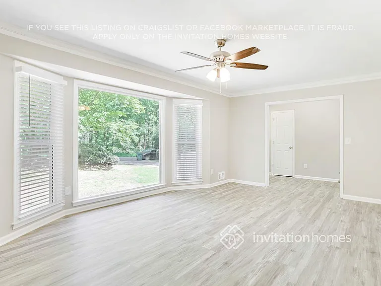 542 Allana Ct — Photo 4
