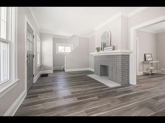 3rd image of 4003 Dawnshire Dr