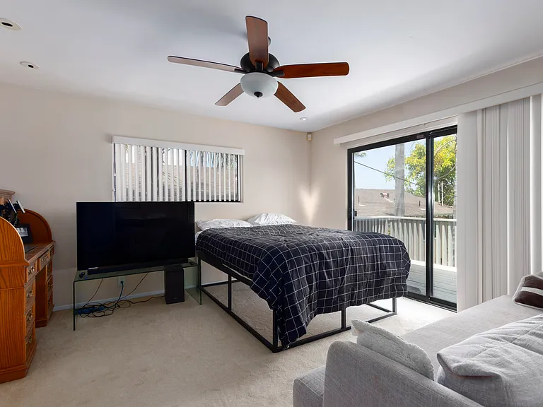 224 Neptune Ave — Photo 30