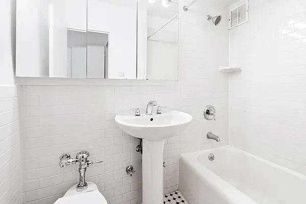 Rented by Corcoran | media 10