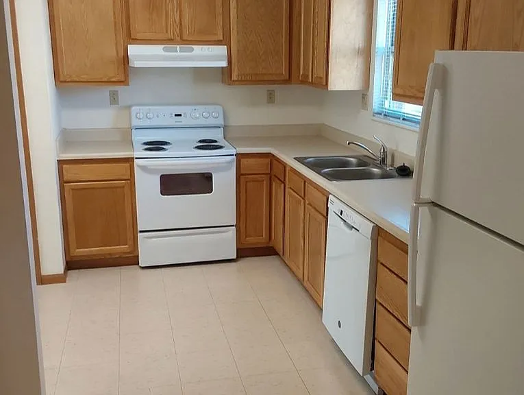 40 Cerise Ln #Lane;-apt 505 — Photo 1