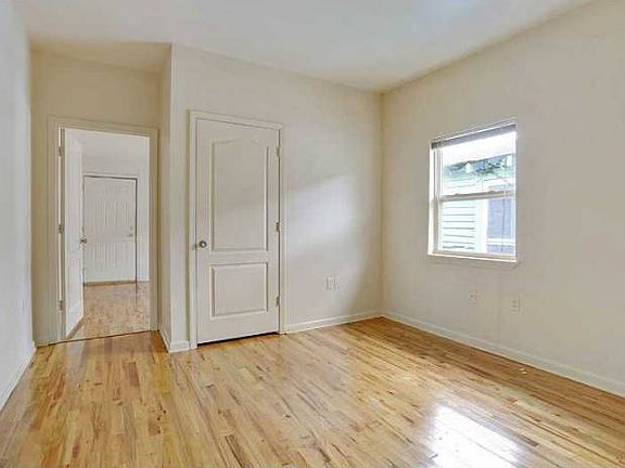 3rd image of 2620 S Galvez St