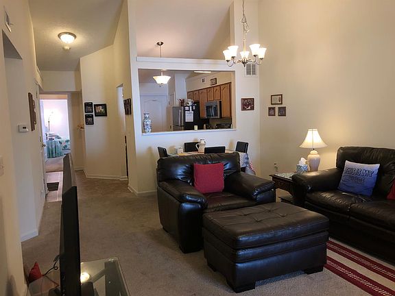 3rd image of 250 Logsby Pl APT L