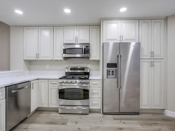 3740 S Bear St Unit E, Santa Ana, CA 92704