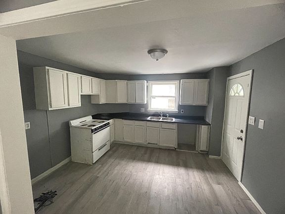 3rd image of 2106 W Millman St