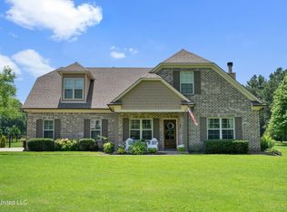 6783 Richardson Ln, Hernando, MS 38632