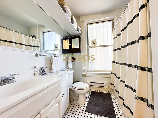 Rented by City Connections Realty | media 9