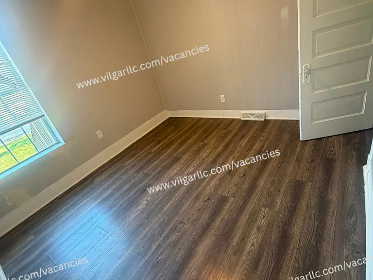 4715 Melville Ave — Photo 14