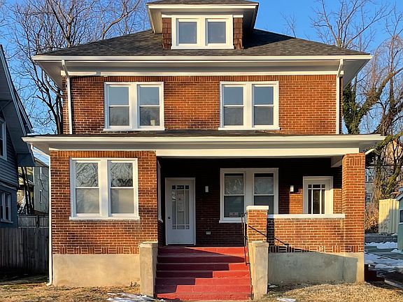 3rd image of 1017 Chapman Ave SW #B