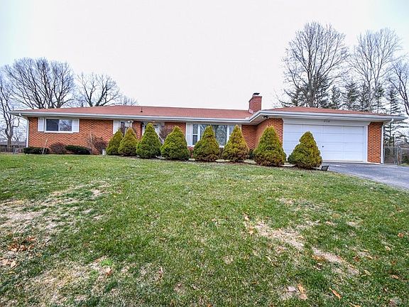 4th image of 2778 Woodmont Dr