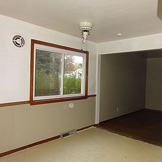 3rd image of 2810 Burbank Ave