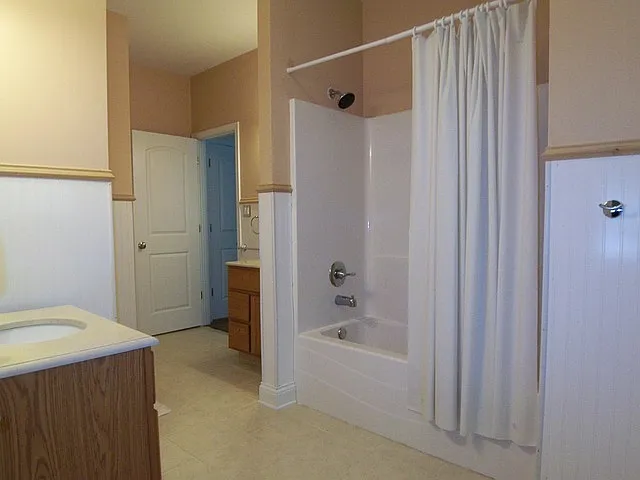 3912 N Grant St — Photo 2