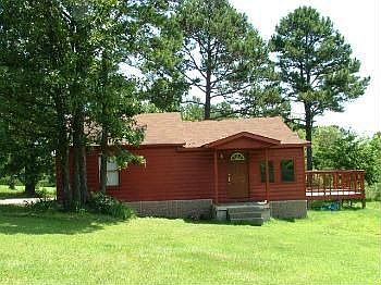 1st image of 70 Davis Ln