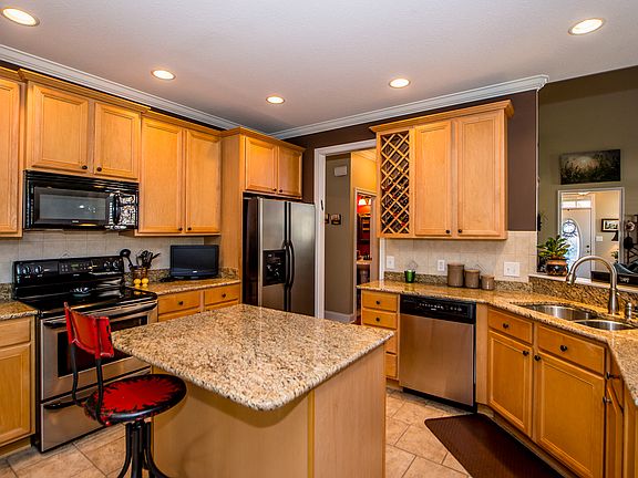 3rd image of 8711 Belle Mina Way