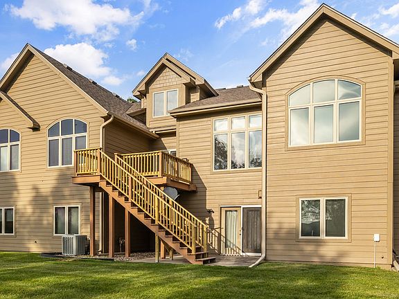 4th image of 550 Legacy Ct Unit 49