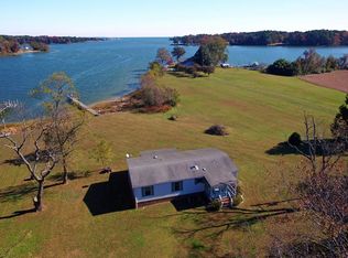 68 N Glebe View Ln, Lottsburg, VA 22511