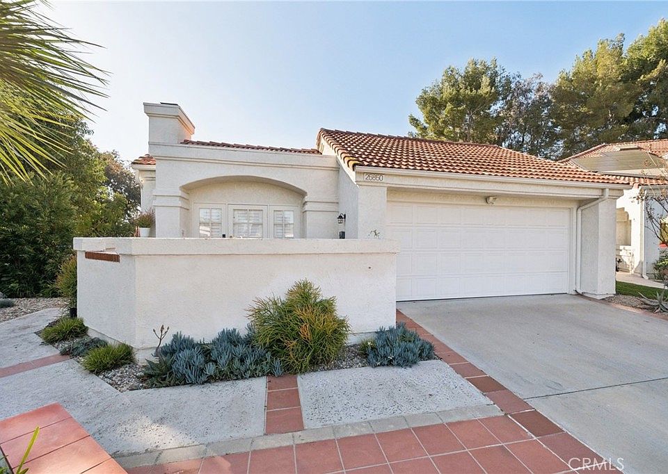 1st image of 25850 Bellis Dr