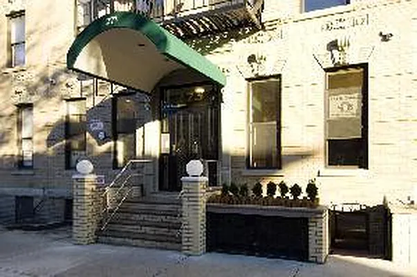 Sold by Citi Habitats | media 7